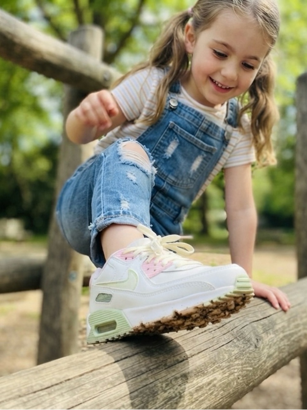 NWT❤️Nike Air Max 90 LTR SE Grade School Shoes Sneakers sz7Y